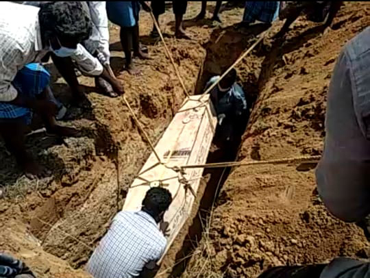 Funeral Saravanan 2.jpg