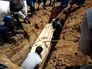 Funeral Saravanan 2.jpg